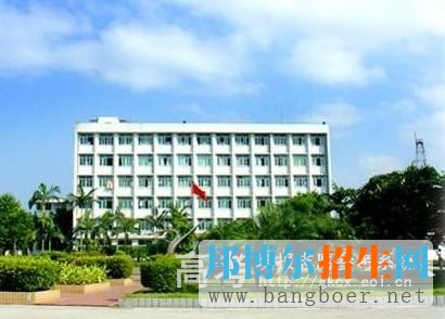 福建信息職業(yè)技術(shù)學院校園一角6036