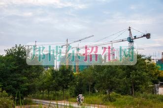 四川省建筑技工學(xué)校2016年報(bào)名條件、招生對(duì)象