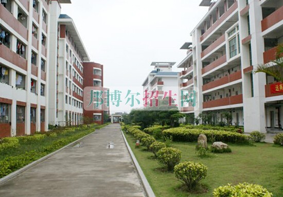 泉州醫(yī)學高等?？茖W校