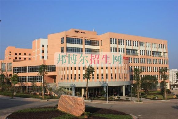哪些導(dǎo)游學校好