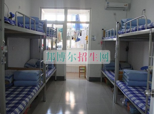 都江堰市職業(yè)中學2021年宿舍條件