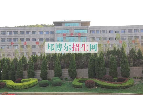 哪個(gè)大專(zhuān)學(xué)校的計(jì)算機(jī)信息管理好