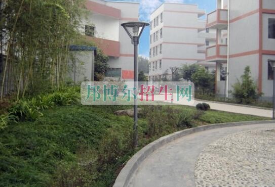 四川省樂至縣高級職業(yè)中學