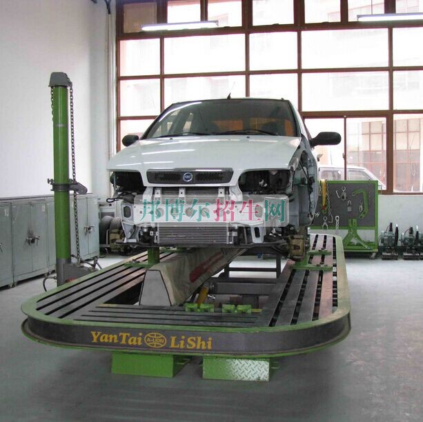 成都高中生讀汽車(chē)整形技術(shù)怎么樣