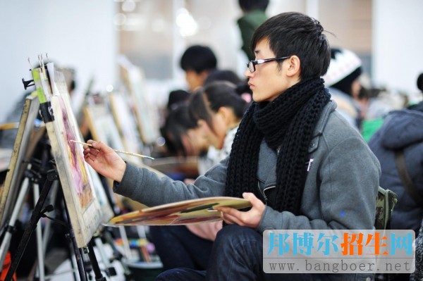 2017年重慶普通高等學校藝術類專業(yè)考試成績最低控制分數(shù)線