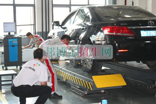 成都初中生可以讀汽車(chē)運(yùn)用與維修嗎