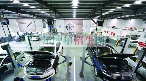 成都女生可以讀汽車(chē)運(yùn)用與維修養(yǎng)嗎