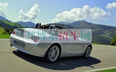 成都有汽車(chē)運(yùn)用與維修養(yǎng)的大專(zhuān)大學(xué)
