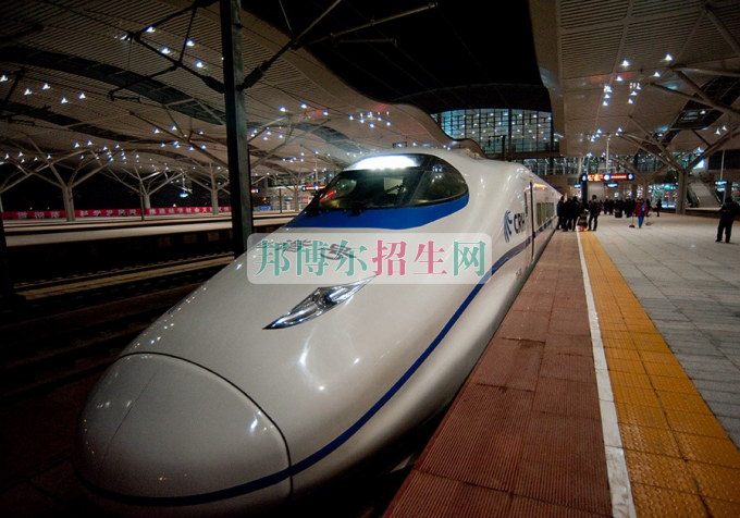 成都高中生讀鐵道車(chē)輛好嗎