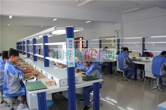 成都男生讀應用電子技術(shù)好嗎