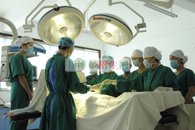 成都好一點(diǎn)的臨床醫(yī)學(xué)大專(zhuān)學(xué)校