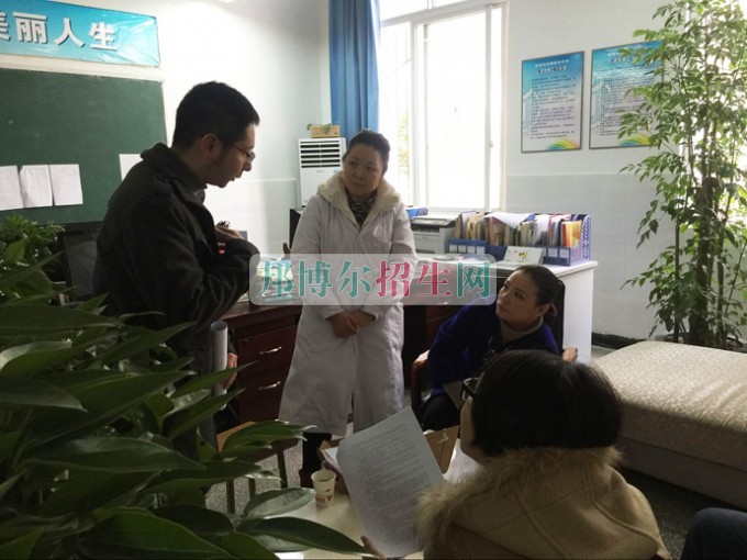 四川省簡陽市高級職業(yè)中學(xué)2017衛(wèi)生防疫暨食品安全檢查