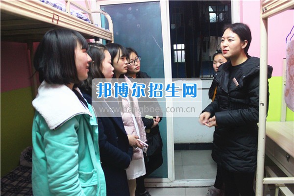 成都希望幼師學(xué)校是責(zé)任？更是一種愛！