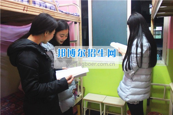 成都希望幼師學(xué)校是責(zé)任？更是一種愛！
