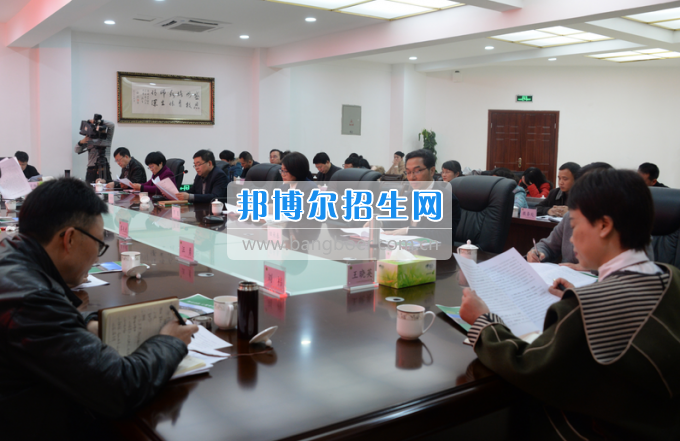 市委常委、宣傳部長(zhǎng)潘梅到川南幼兒師范高等?？茖W(xué)校調(diào)研思想政治工作