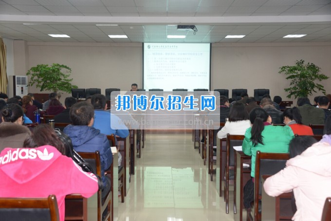 川南幼兒師范高等?？茖W校組織開展“安全與突發(fā)應急管理能力”專題培訓