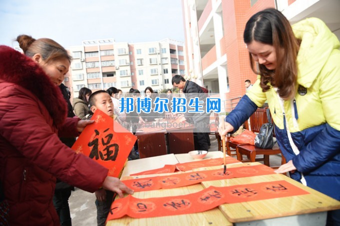 川北幼兒師范高等?？茖W(xué)校專楊曙光名師工作室走進旺蒼特殊教育學(xué)校