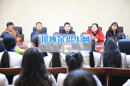 川北幼兒師范高等?？茖W(xué)校學(xué)前教育系赴南江小河職中調(diào)研