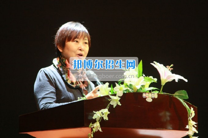 貴陽幼兒師范學(xué)校校本培訓(xùn)拉開新學(xué)期序幕，2017擼起袖子加油干！