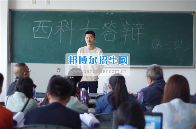 管理工程系2014級西南科技大學 畢業(yè)生論文答辯順利進行