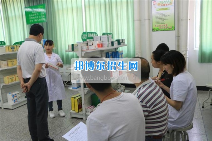 四川衛(wèi)生康復(fù)職業(yè)學(xué)院校企合辦營(yíng)銷技能大賽，共促學(xué)生營(yíng)銷技能提升