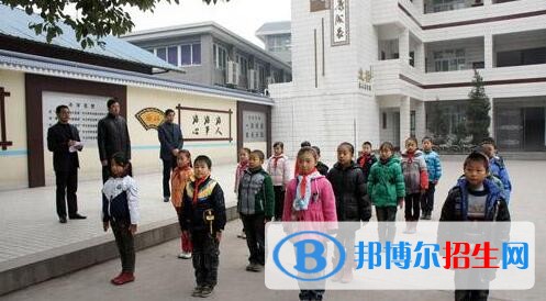 巴中信息技術學校有哪些專業(yè)