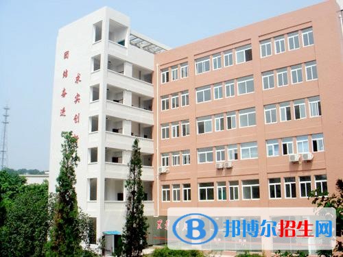 內江機電學校2018年報名條件、招生對象