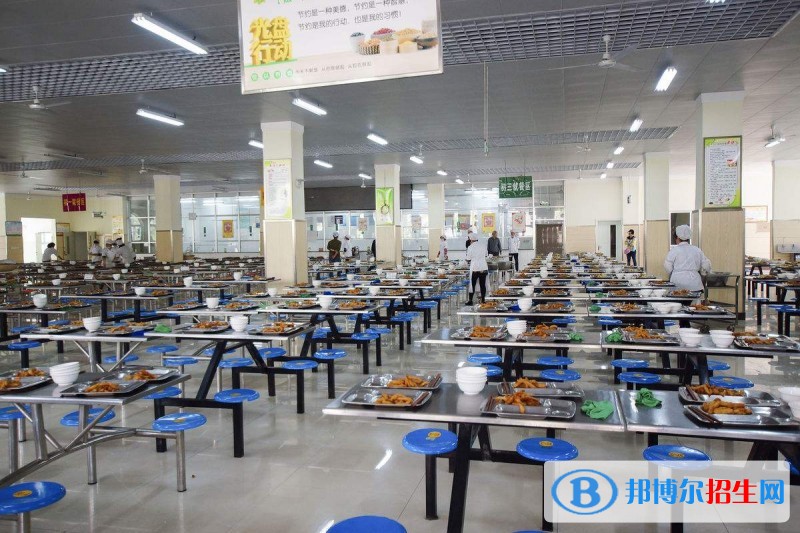 四川慧明中等專業(yè)學校宿舍條件