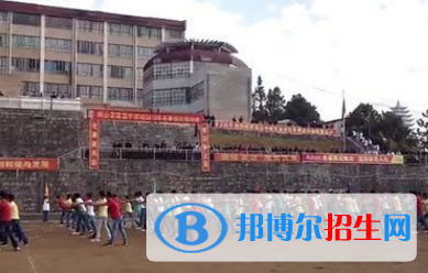 保山市中專技工學(xué)校2018年報名條件、招生要求