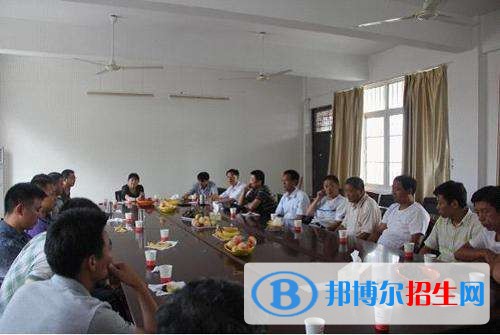 綿陽交通技工學校招生辦聯(lián)系電話