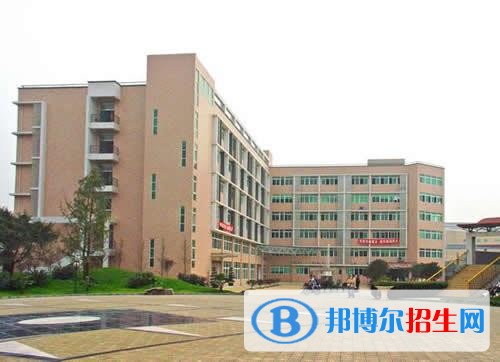 成都思達迪職業(yè)技術學校2018年報名條件、招生對象