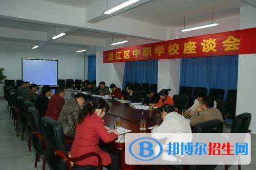 成都核瑞工程職業(yè)技術(shù)學校2022年報名條件、招生要求、招生對象