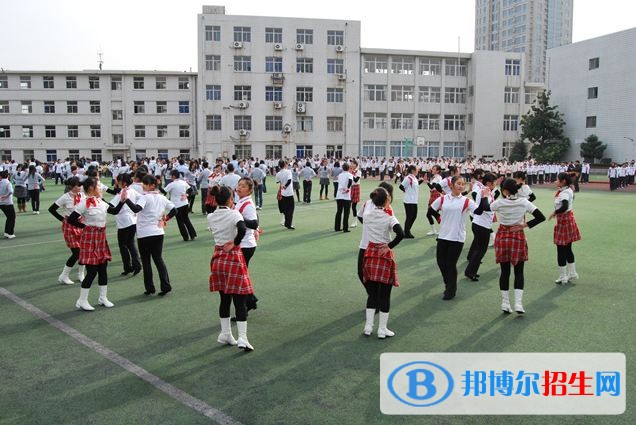 成都廣播電視中等專業(yè)學(xué)校2018年報名條件、招生對象
