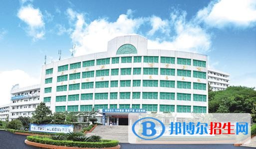 自貢倍樂(lè)職業(yè)技術(shù)學(xué)校2018年報(bào)名條件、招生對(duì)象