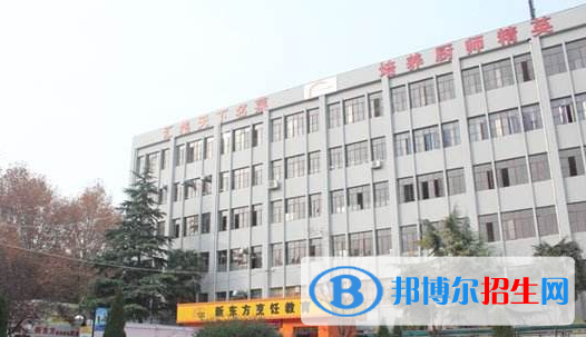 陜西省商務(wù)技術(shù)學(xué)校2018年報(bào)名條件、招生對象