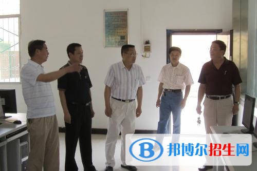 石家莊科技經(jīng)貿(mào)中等專(zhuān)業(yè)學(xué)校招生辦聯(lián)系電話