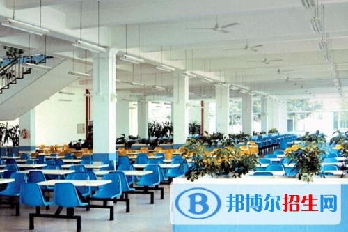 衡水兆華科技中專學(xué)校宿舍條件