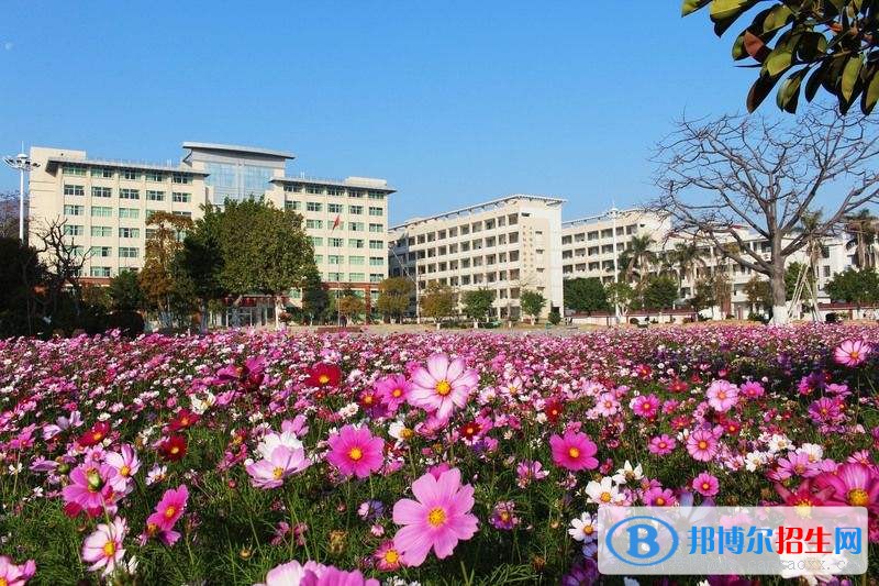 靖邊職業(yè)教育中心2018年報名條件、招生對象