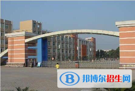 四川電子機械職業(yè)技術(shù)學(xué)院單招報名時間