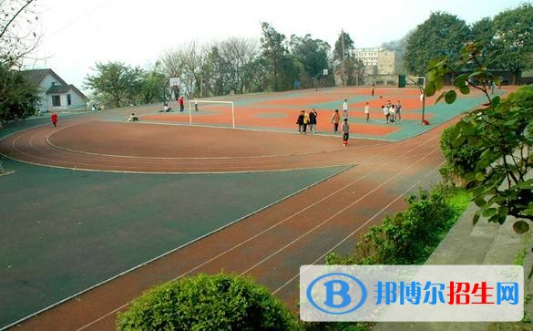 初中畢業(yè)上中專學(xué)校好嗎