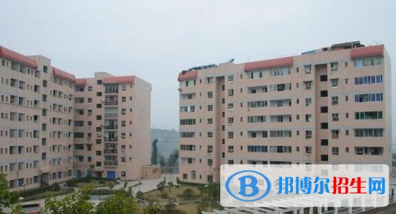 重慶沒初中畢業(yè)證能去中專學校