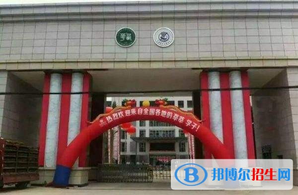 成都沒有初中畢業(yè)證可以讀中專學校嗎