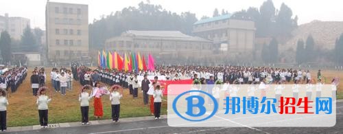 云南讀中專學(xué)?？梢钥即髮W(xué)嗎