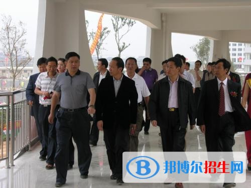 曲靖職高和中專學(xué)校哪個好