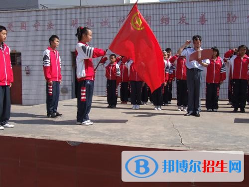 曲靖中專(zhuān)學(xué)校