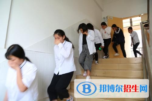 玉溪讀中專學校需要什么