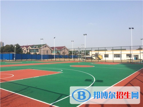 楚雄讀中專學校需要什么