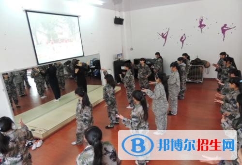 楚雄中專學(xué)校生可以考大學(xué)嗎