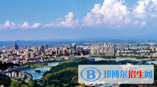 廣東惠州工業(yè)科技學(xué)校2018年報(bào)名條件、招生對象