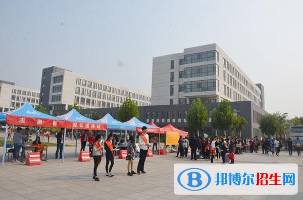 山西建筑職業(yè)技術(shù)學(xué)院?jiǎn)握谐煽?jī)查詢時(shí)間